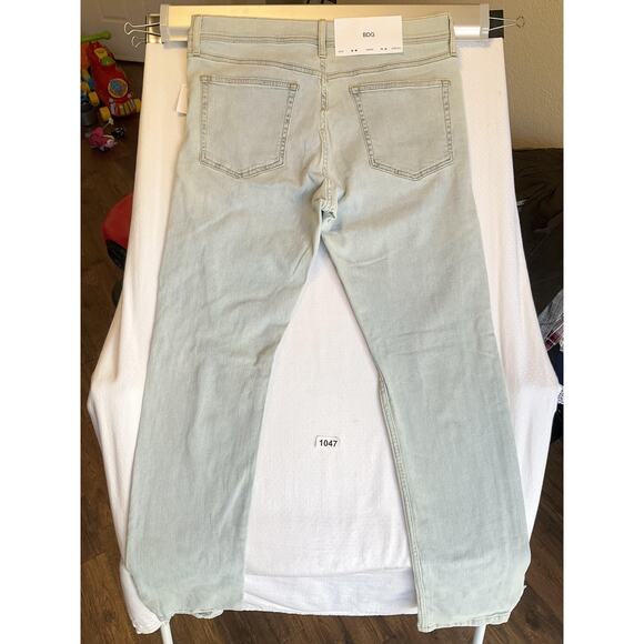 BDG Men Jeans 34X32 Light Blue Denim Skinny Distressed 32" Inseam Mid Rise NWT - Picture 10 of 10